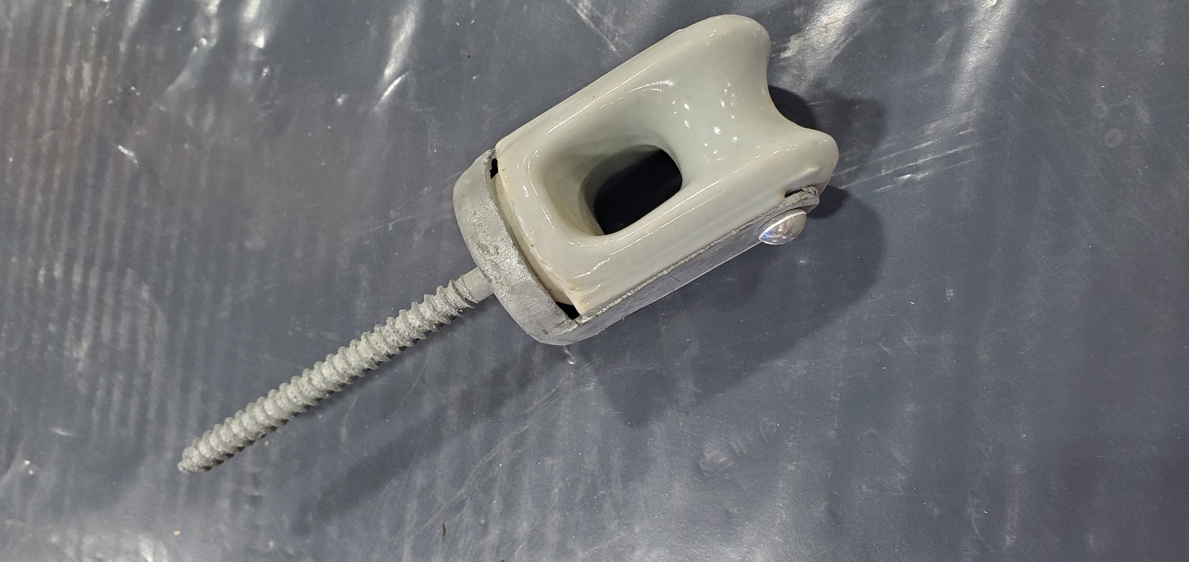 HOLDER, WIRE INSULATED REINFORCED NYL